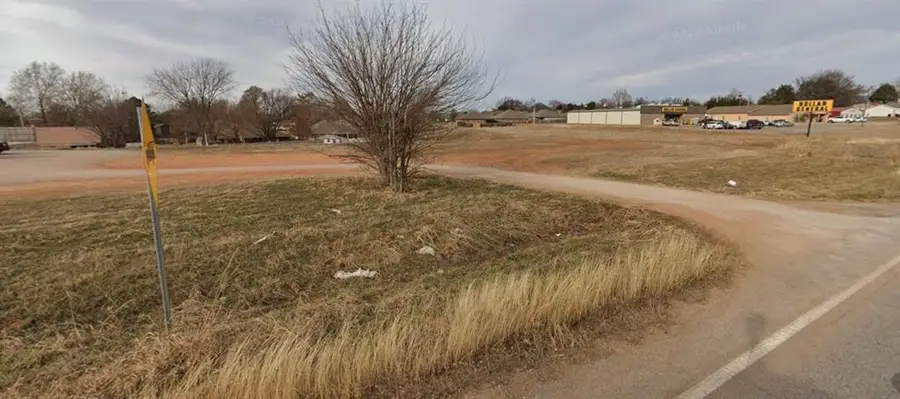 1711 N Green Avenue, Purcell, OK 73080 - #2