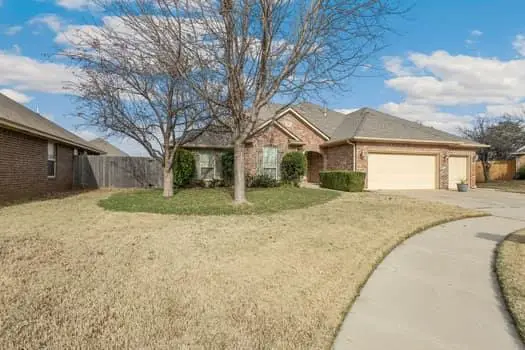 9005 NW 79th Terrace, Yukon, OK 73099 - #2