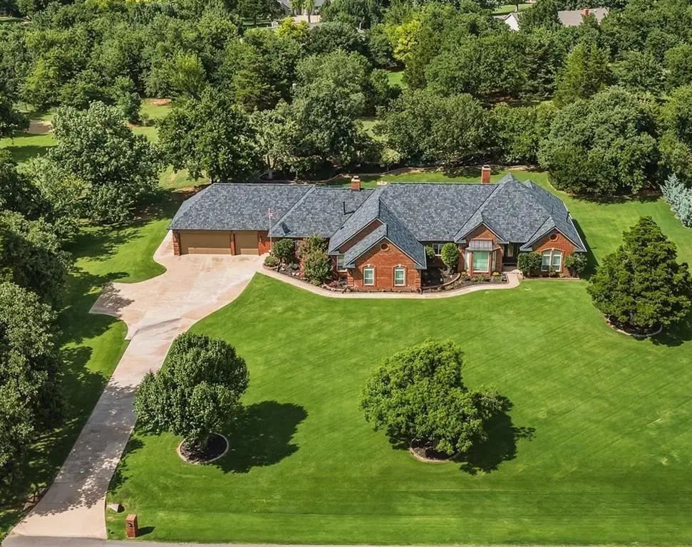 2013 Spirit Wood Lane, Edmond, OK 73025 - #1