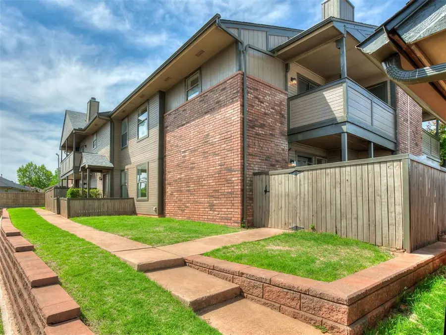11403 Springhollow Road #201, Oklahoma City, OK 73120 - #2