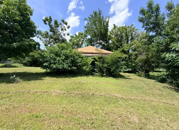 619 W 7th Street, Stroud, OK 74079