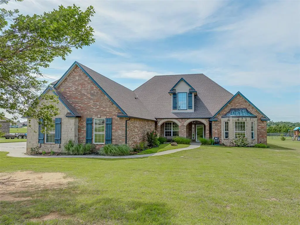 935 Silver Chase Drive, Choctaw, OK 73020 - #1