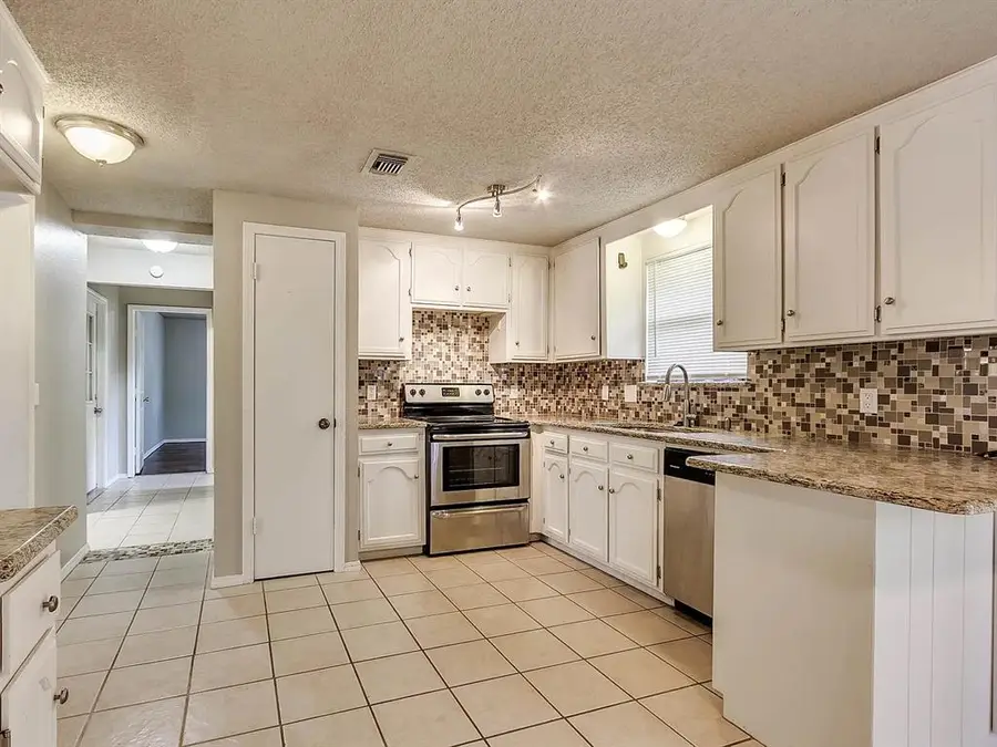 1300 San Fidel Lane, Edmond, OK 73003 - #3