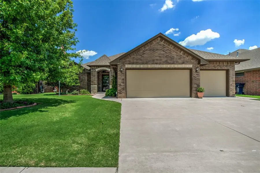 7204 Stinchcomb Drive, Oklahoma City, OK 73132 - #2