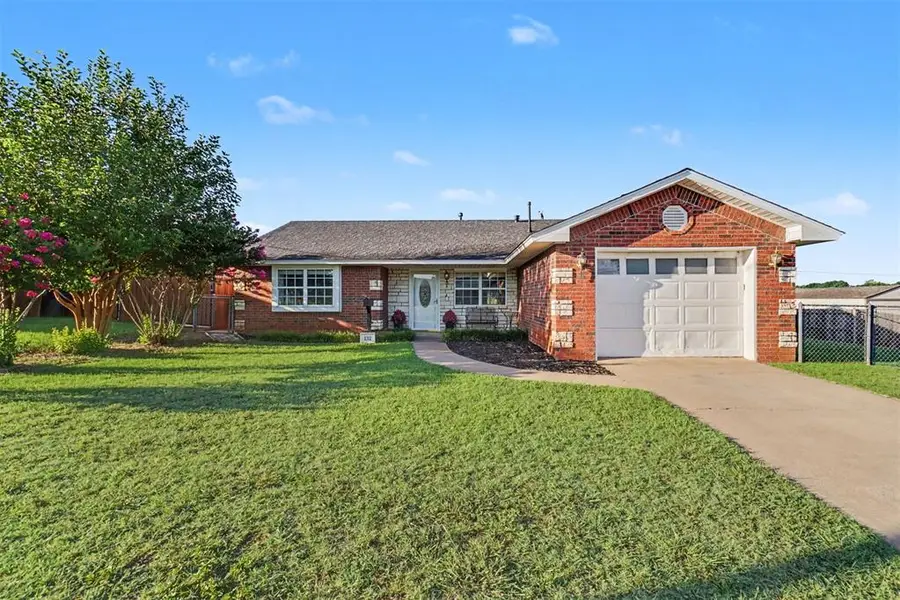 132 Florence Drive, Cordell, OK 73632 - #2