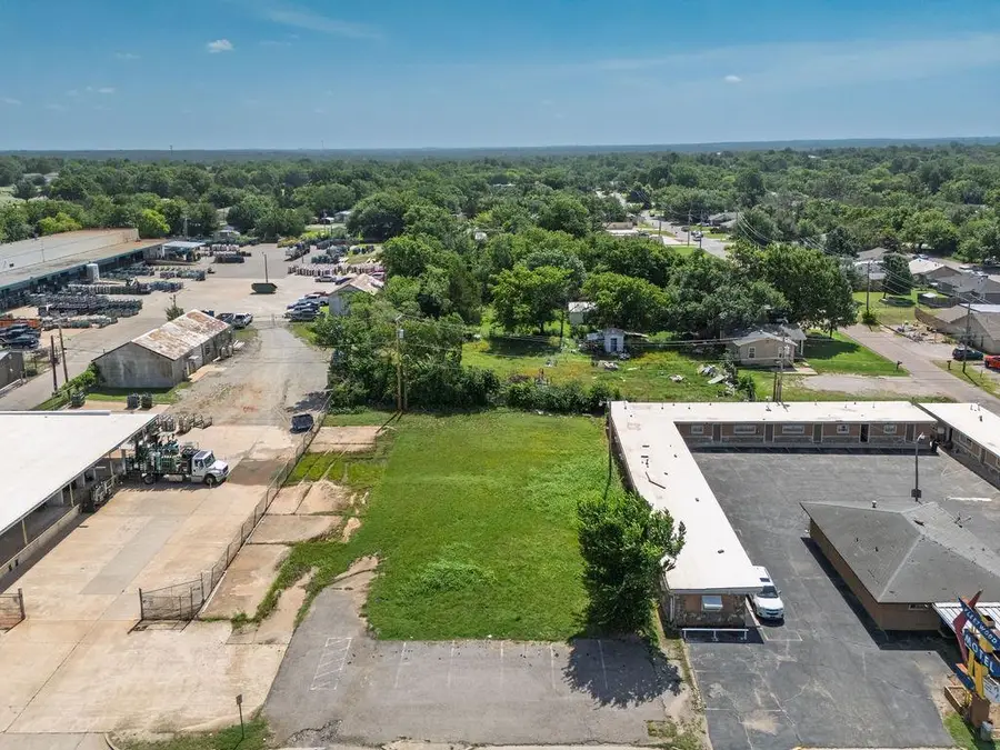 1225 N Harrison Avenue, Shawnee, OK 74801 - #3