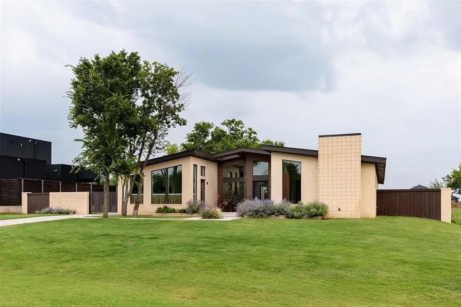 559 SW Pedras Circle, Newcastle, OK 73065 - #2
