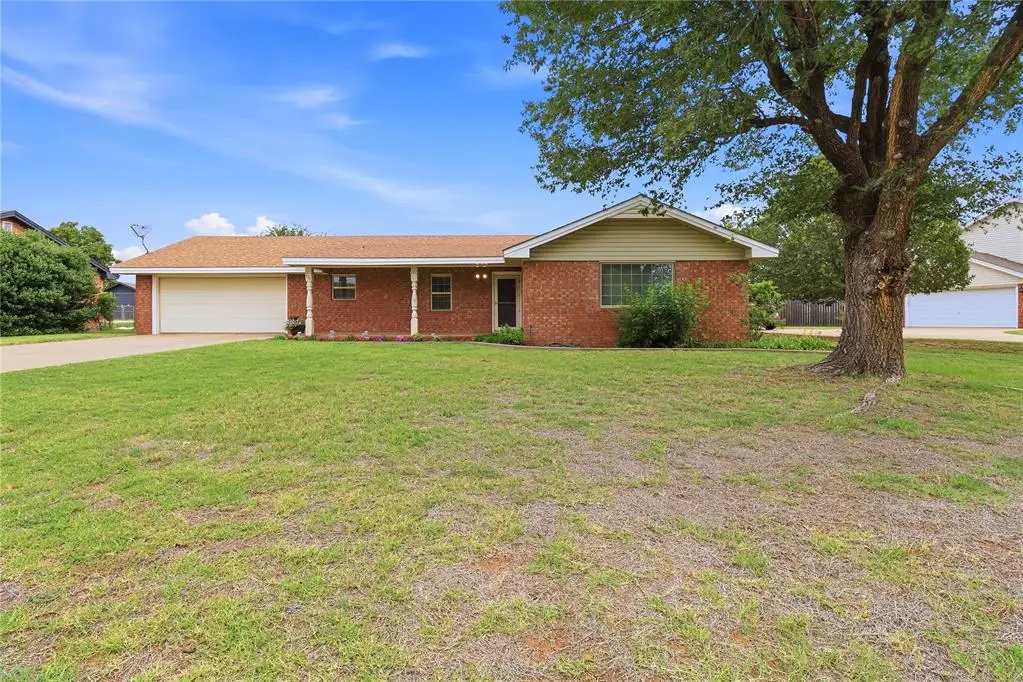 716 N Stadium Drive, Hobart, OK 73651 - #1