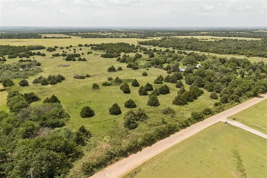 4025 S Post Road, Guthrie, OK 73044 - #2
