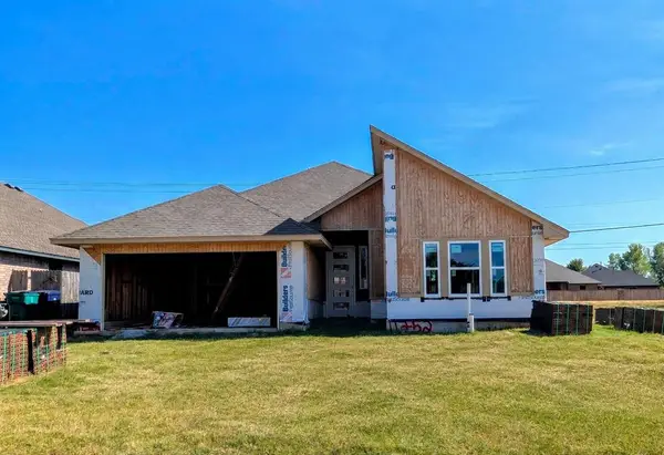 11752 SW 15th Terrace, Yukon, OK 73099