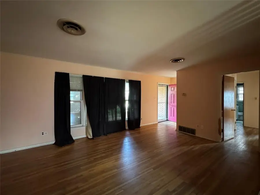 9501 Stratford Drive, Oklahoma City, OK 73120 - #3