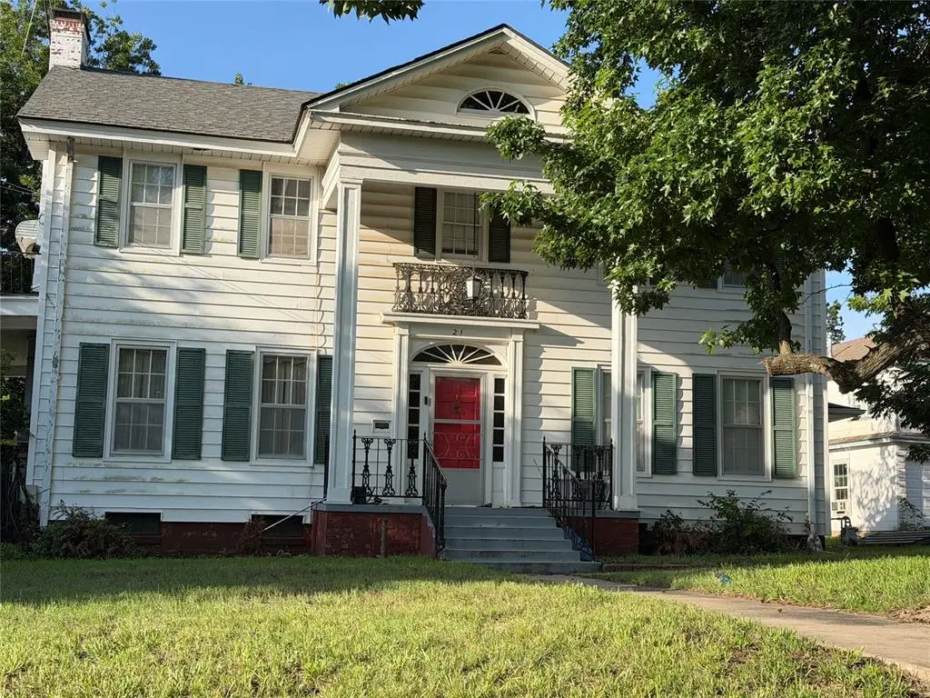 21 E Ayre Street, Shawnee, OK 74801 - #1