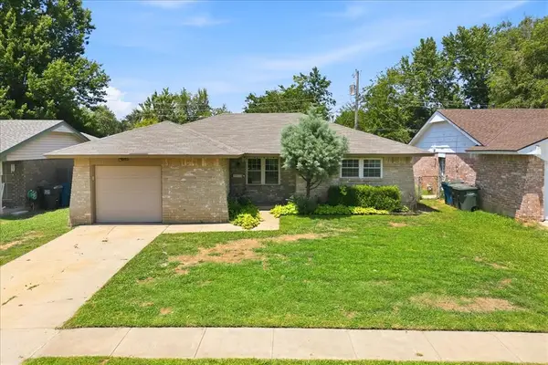 Address Withheld By Seller, Edmond, OK 73003