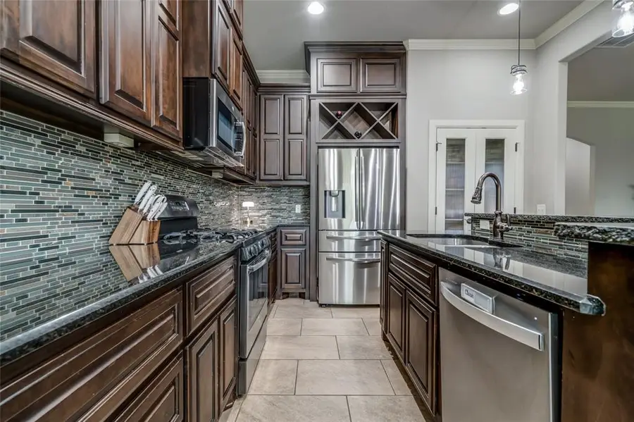 905 NW 189th Circle, Edmond, OK 73012 - #2