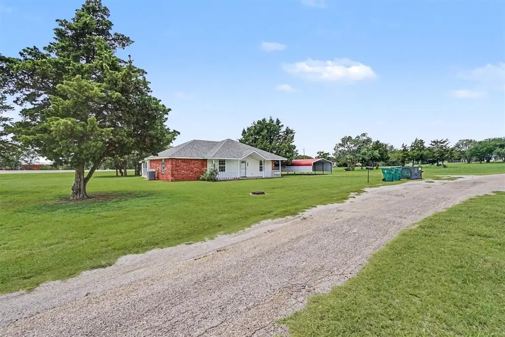 406 E Hahn Street, Granite, OK 73547 - #1