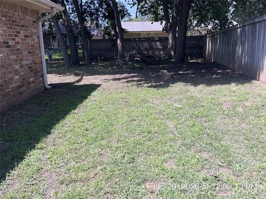 3 Larkens Place, Shawnee, OK 74801 - #2
