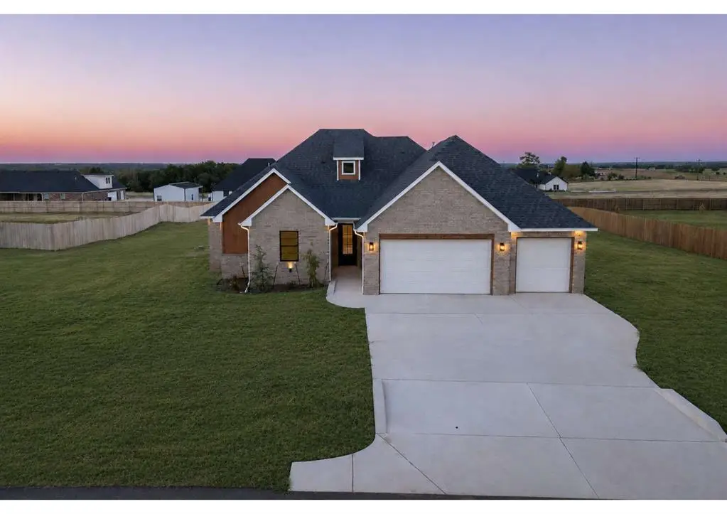4380 Janie Way, Guthrie, OK 73044 - #1