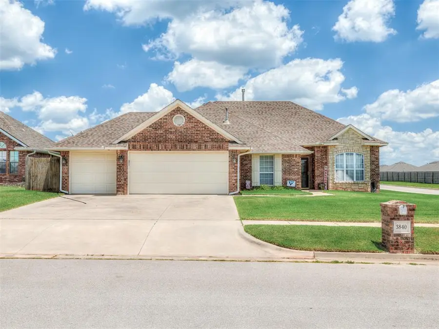 3840 Pachem Avenue, Harrah, OK 73045 - #2