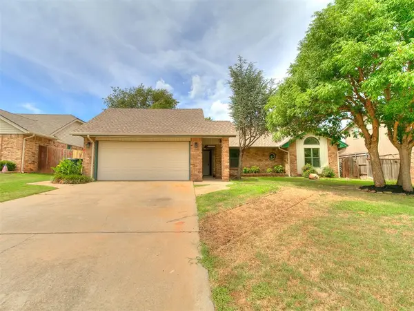 325 E Grand Teton Court, Yukon, OK 73099