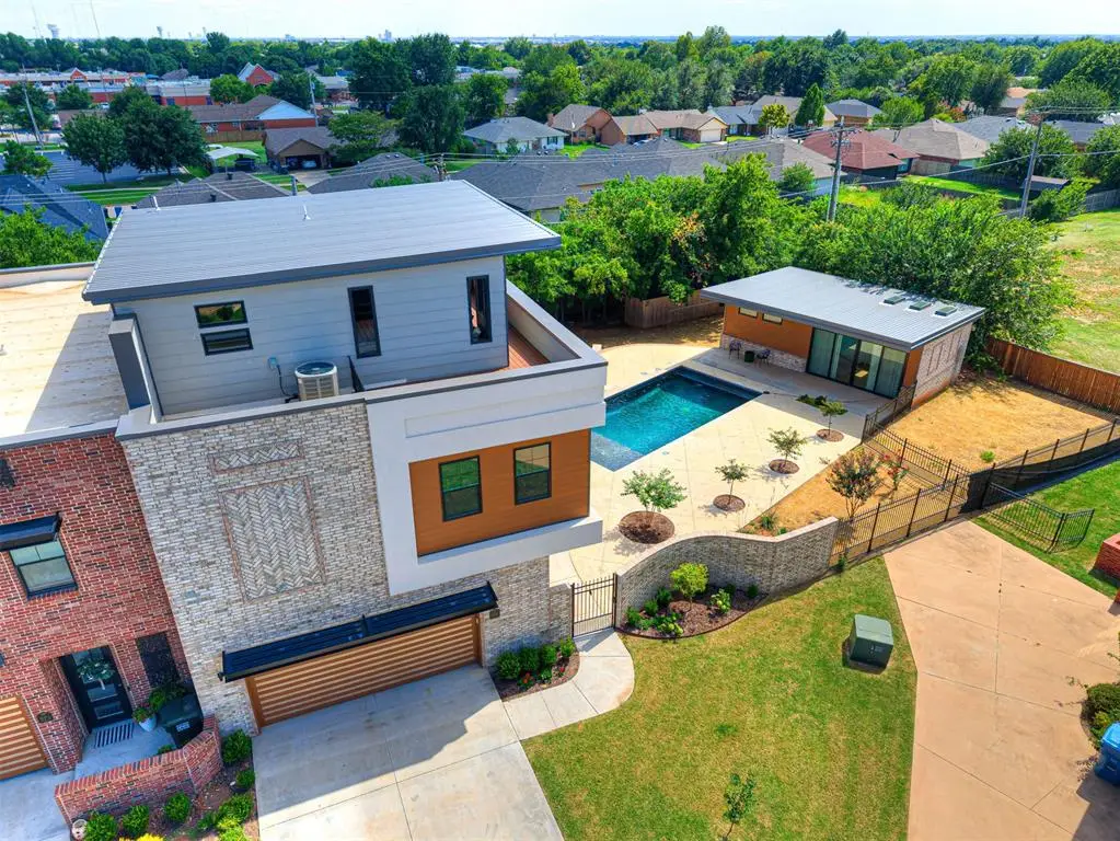 571 S Fretz Avenue, Edmond, OK 73003 - #1
