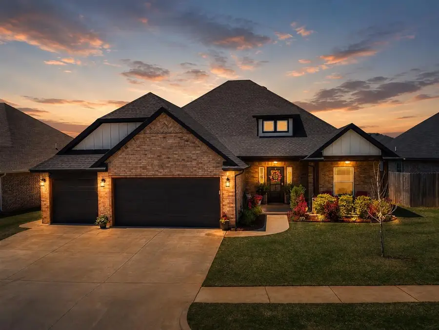 4709 Mustang Park Boulevard, Mustang, OK 73064 - #2