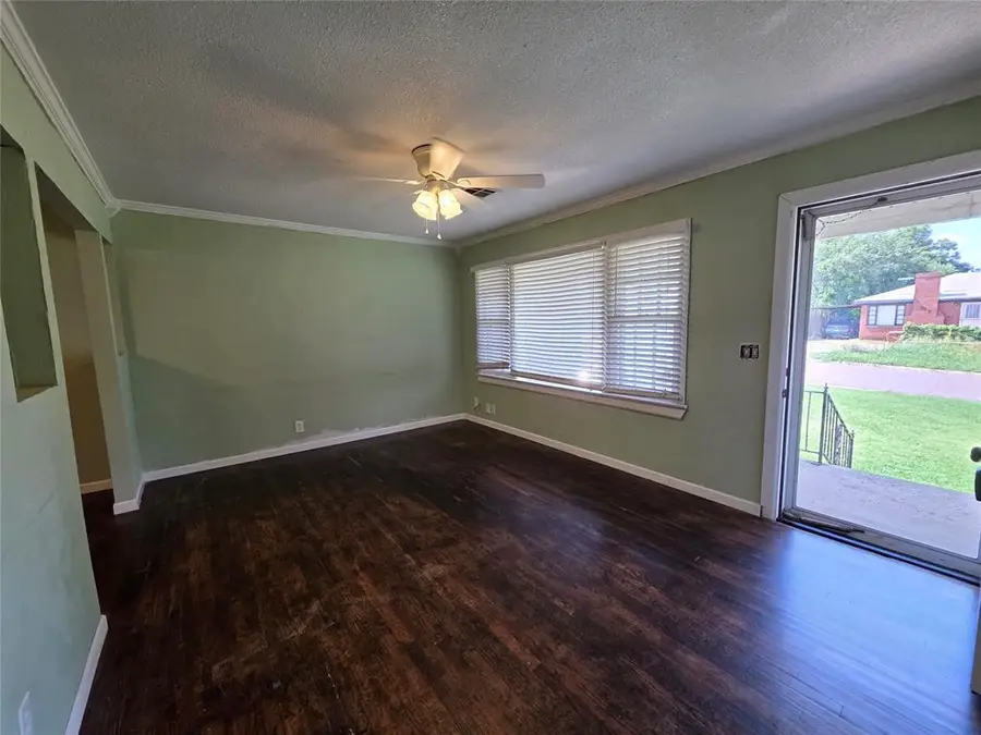 2026 NW 33rd Street, Oklahoma City, OK 73118 - #2
