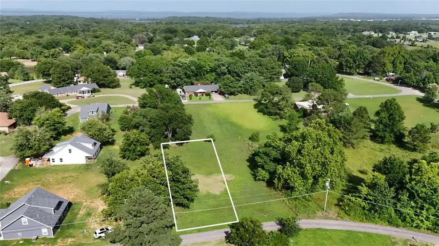1697 W Mcgill Circle, Eufaula, OK 74432 - #3