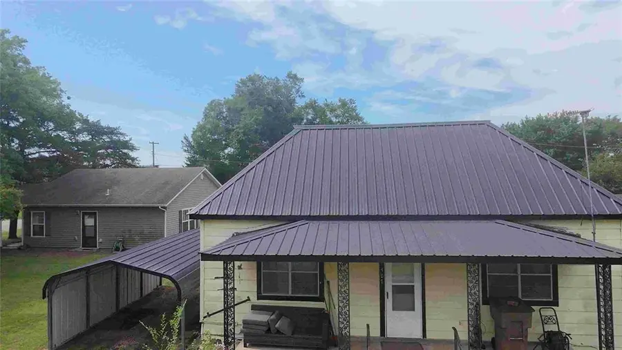 407 W Franklin Street, Maud, OK 74854 - #2