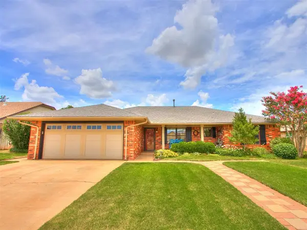 901 NE 19th Street, Moore, OK 73160
