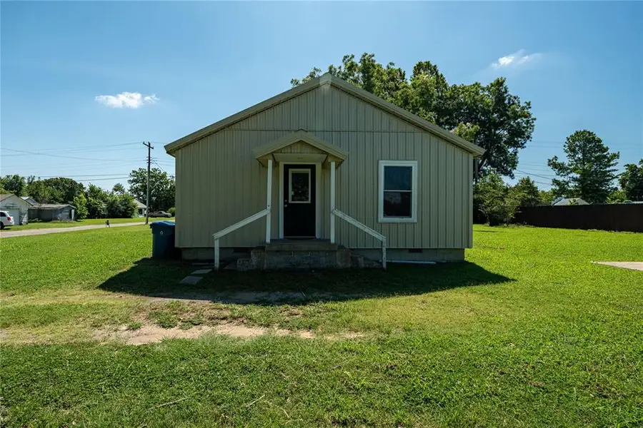 708 W Noble Street, Drumright, OK 74030 - #3