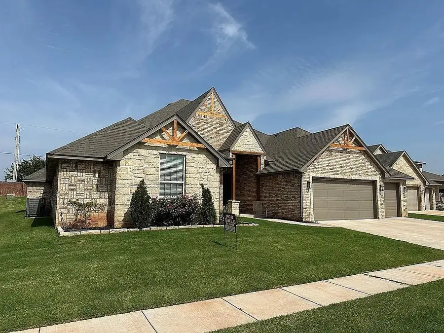 14608 Brantwood Circle, Oklahoma City, OK 73142 - #2