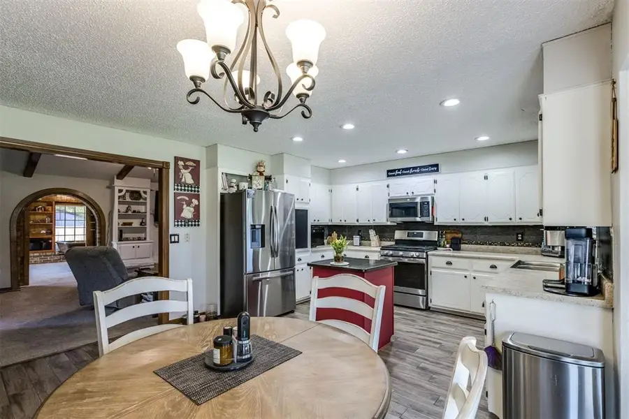 1016 W Washington Circle, Tecumseh, OK 74873 - #2