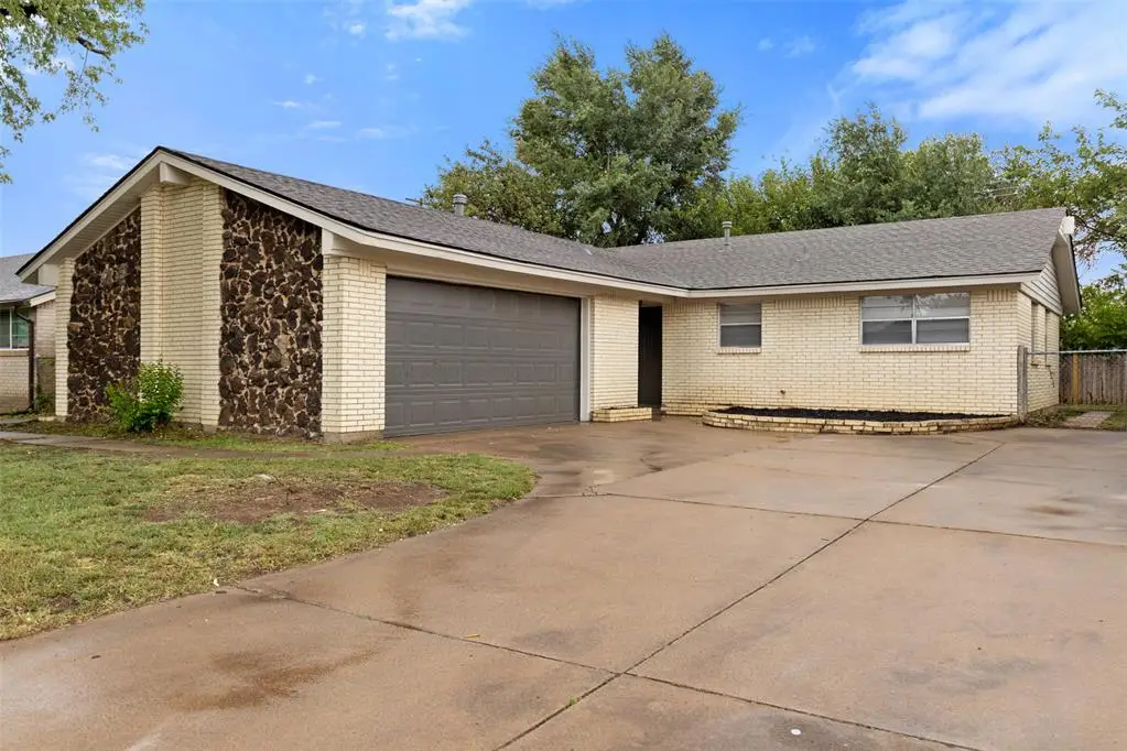 840 Fontana Lane, Del City, OK 73115 - #1