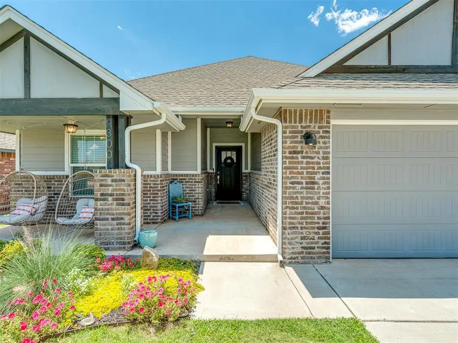 300 Mountain Laurel Way, Noble, OK 73068 - #2