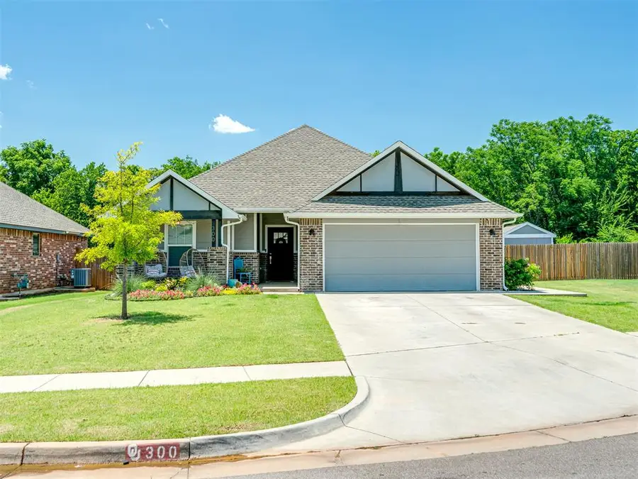 300 Mountain Laurel Way, Noble, OK 73068 - #3