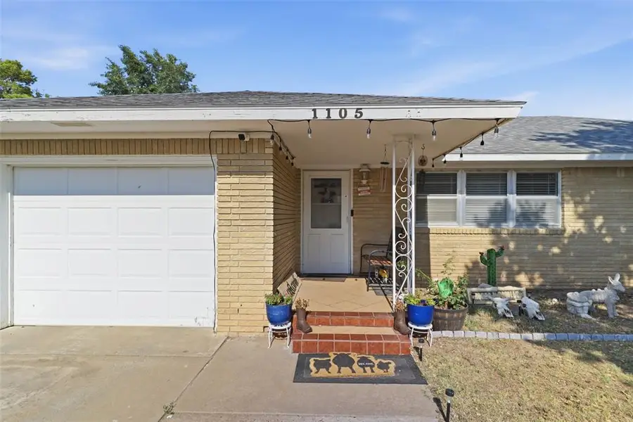 1105 N Canyon Street, Guymon, OK 73942 - #3