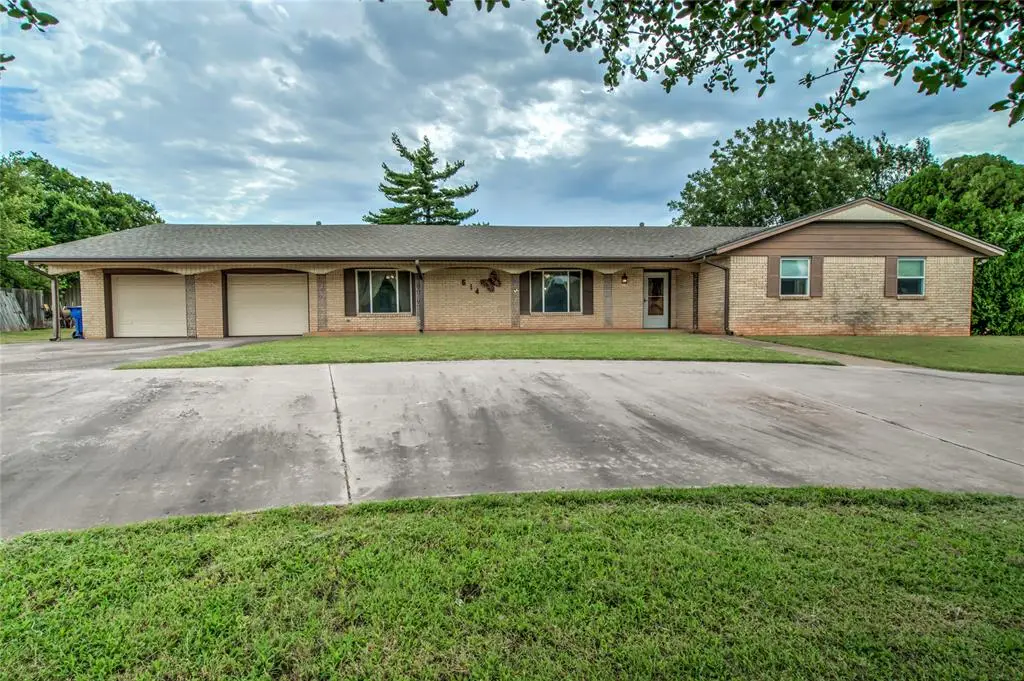 614 S Lakehoma Place Drive, Mustang, OK 73064 - #1