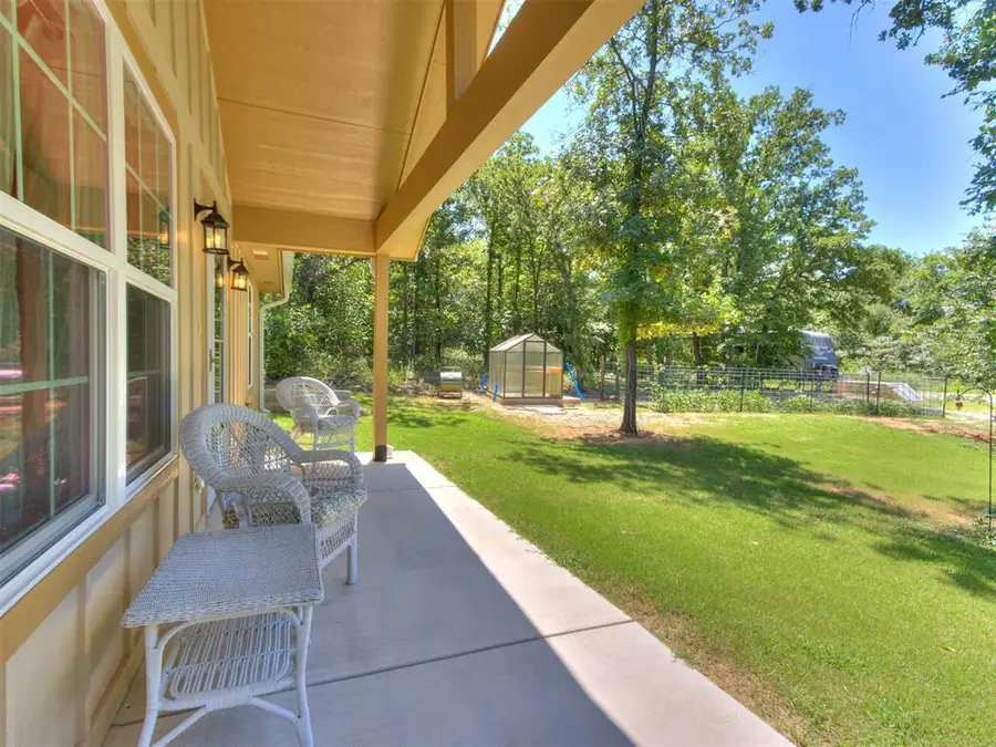 16802 Creek Valley Lane, Newalla, OK 74857 - #2