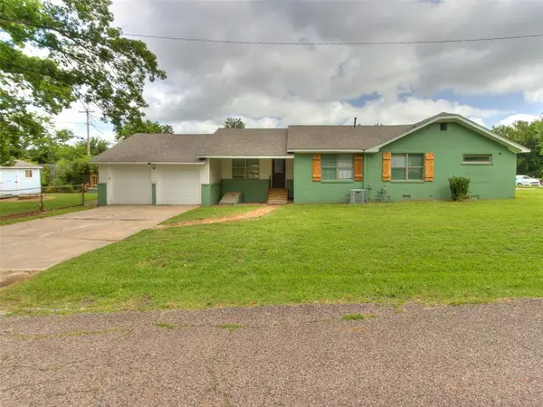 1702 N Market Avenue, Shawnee, OK 74804