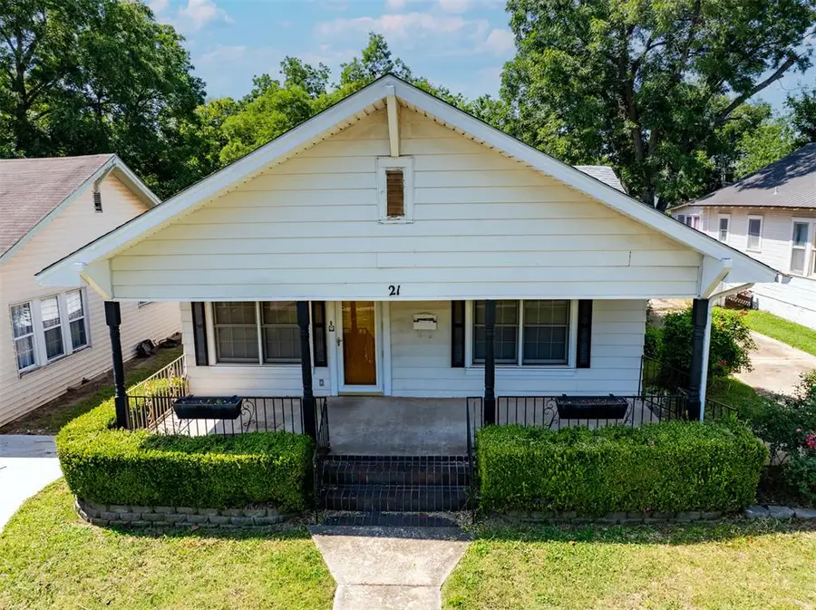 21 E Severn Street, Shawnee, OK 74801 - #2