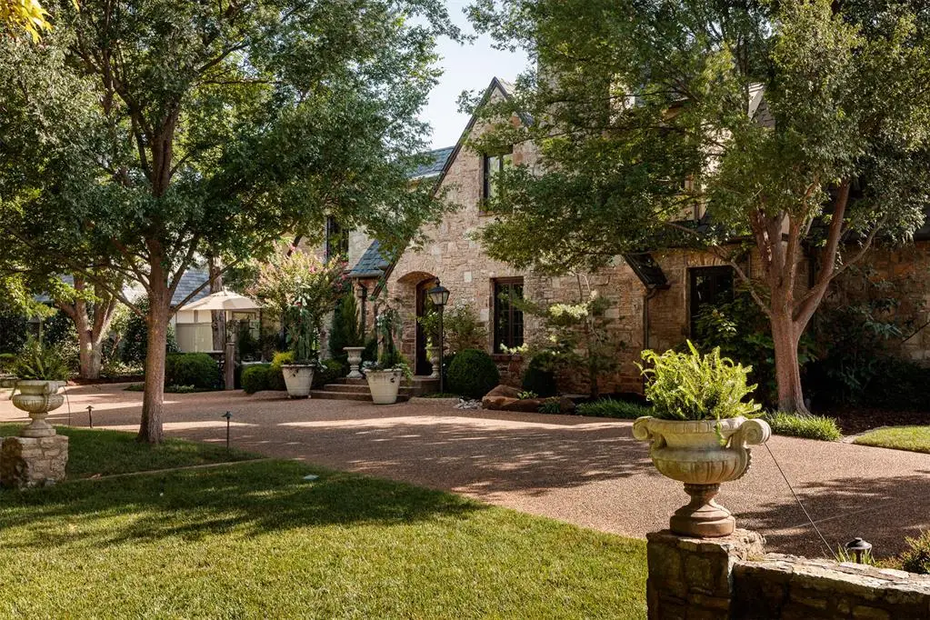 6638 Avondale Drive, Oklahoma City, OK 73116 - #1