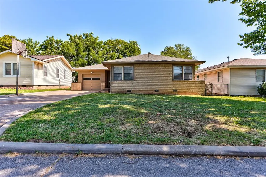 1222 Rose Drive, Shawnee, OK 74804 - #1