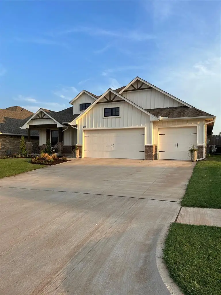 908 SE 30th Street, Moore, OK 73160 - #1