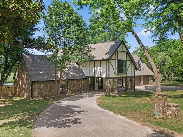 839 E Burr Oak Road, Norman, OK 73072