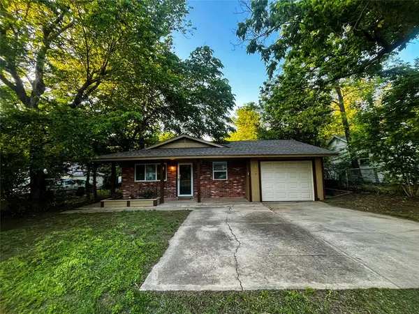 1306 E Wallace Avenue, Shawnee, OK 74801