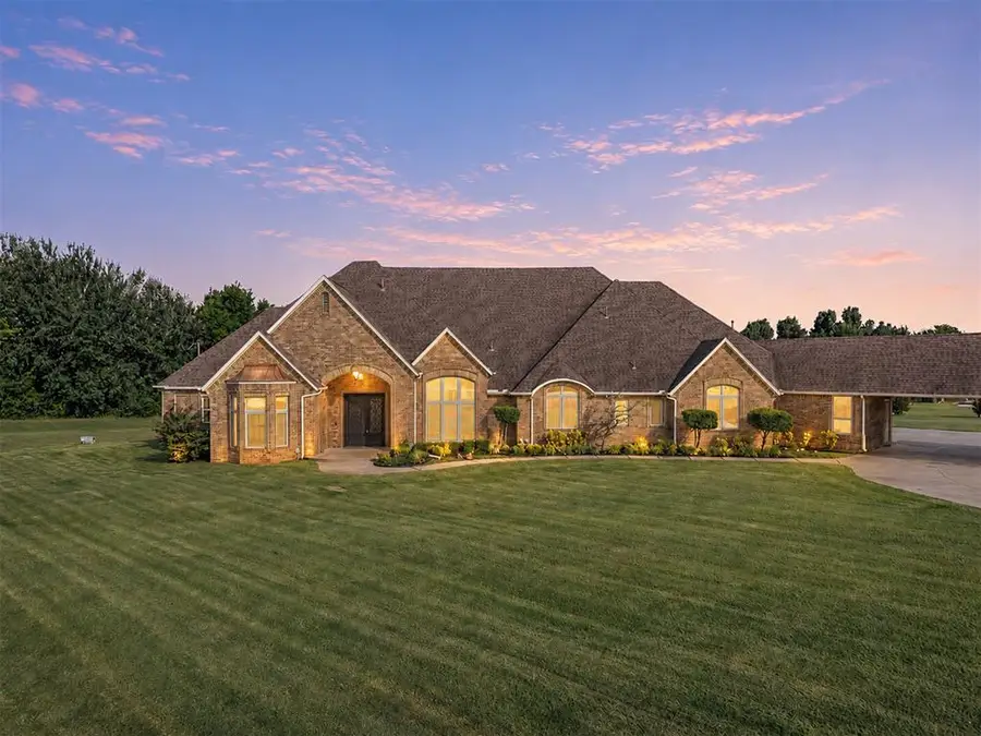 9920 Bartlett Drive, Oklahoma City, OK 73131 - #2