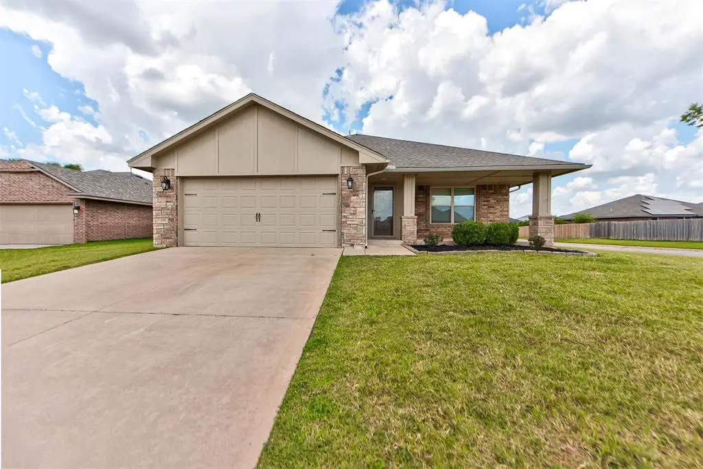 1213 Laurel Creek Drive, Yukon, OK 73099 - #1