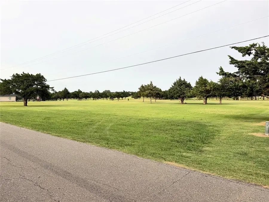 E May Ave Avenue, Guthrie, OK 73044 - #3