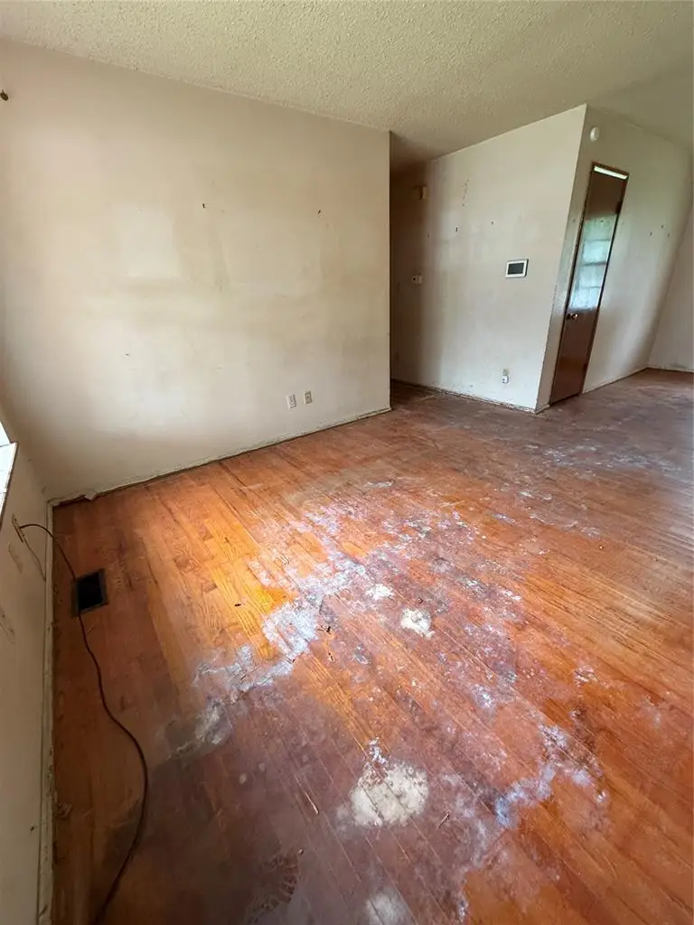 801 Lotus Avenue, Midwest City, OK 73130 - #3
