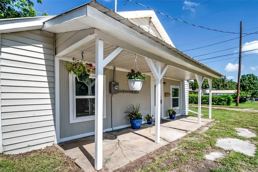 408 N 5th Avenue, Stroud, OK 74079 - #2